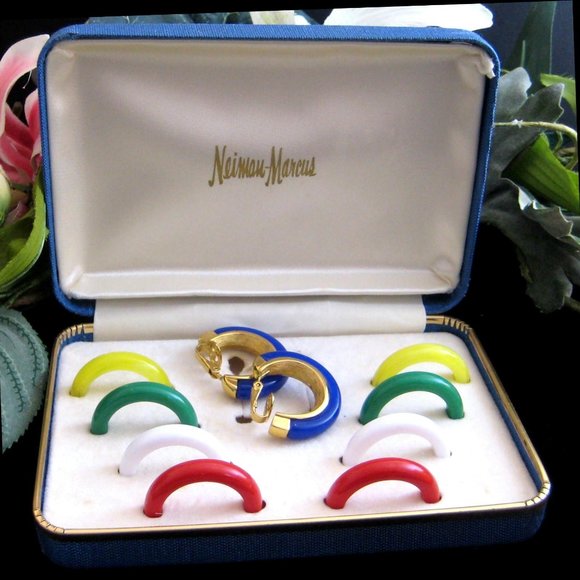 Vintage TRIFARI interchangeable Earrings in case Clips Five colorful inserts